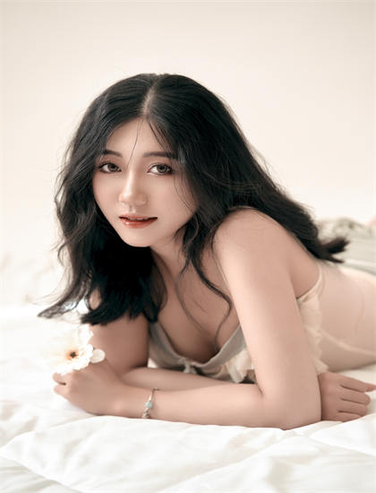 大桥未久在线女教师播放_精品日产一卡2卡3卡免_欧美日韩亚洲成人